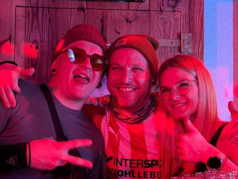 Gemeinsam lachen, tanzen, anstoßen – genau dafür lieben wir den Winter! 🍻⛷️
Kommt vorbei und feiert den Winter mit uns 🥳

#aufinshiata #hiatamadl #apresskiparty #mountopolis #mayrhofenimzillertal