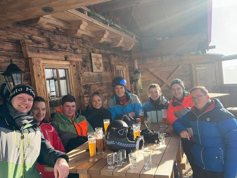 Ein paar Eindrücke vom letzten Wochenende im Hiatamadl 🍻🥳
.
DANKE für euren Besuch! 🎿🍻
.
.
#hiatamadl #mountopolis #horbergbahn #apresski #apresskiparty #partytime #freundetreffen #mayrhofen #visitus